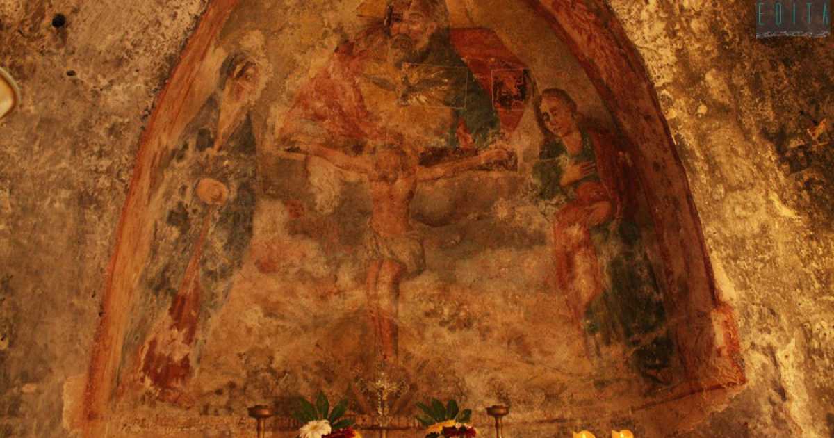 Monopoli, la chiesa dello Spirito Santo: millenaria cripta aperta solo otto giorni l'anno